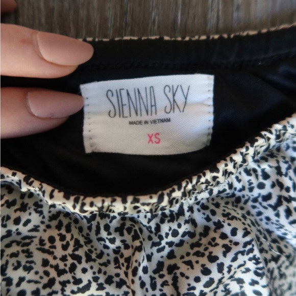 Midi animal print skirt! - Picture 2 of 4